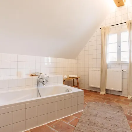 Casa de Férias Kranach 28 Weinberg Hideaways Mit Whirlpool Und Sauna
